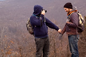 hiking-couple